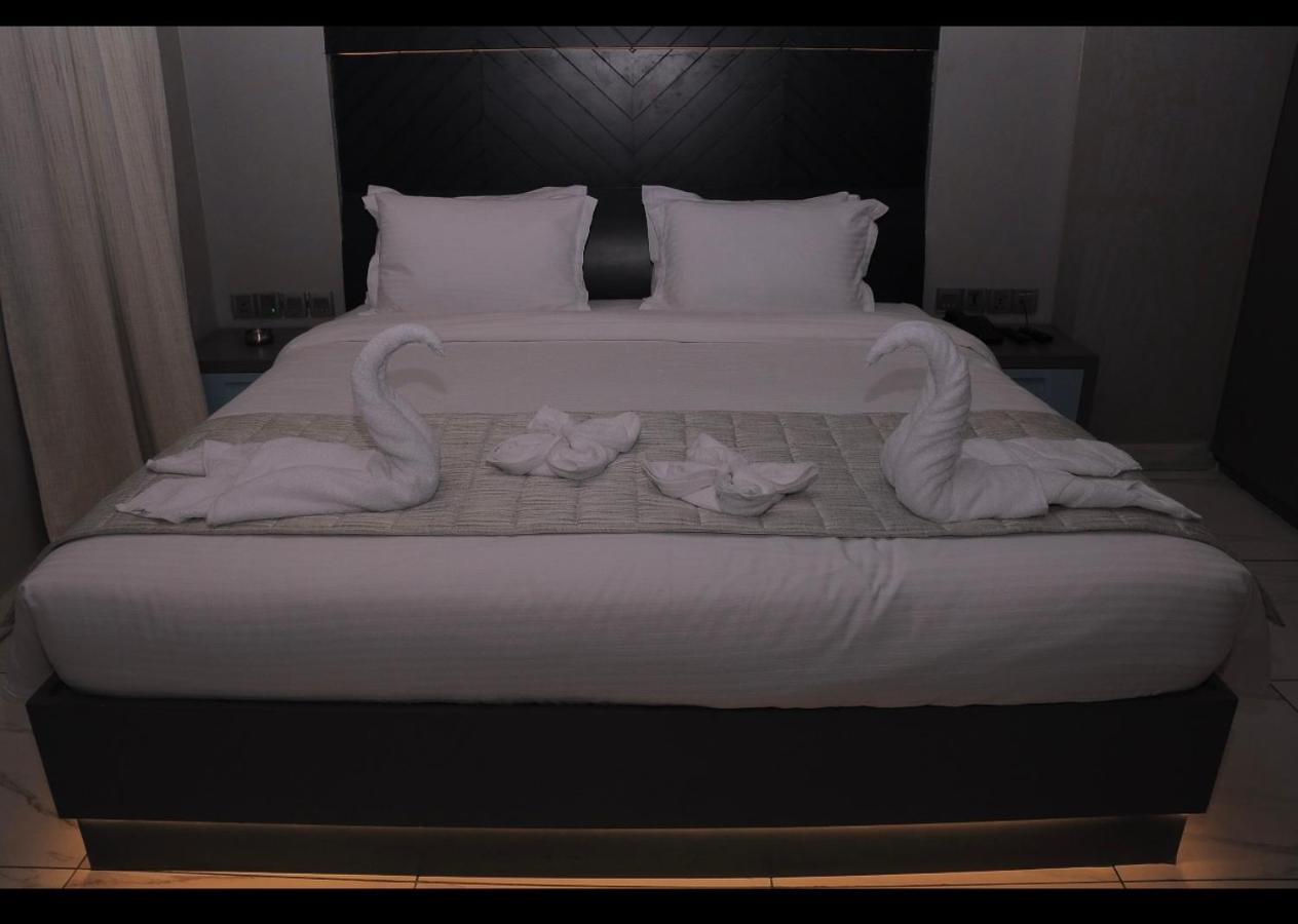 Nt Hotels And Resorts Akridha Пондичери Екстериор снимка