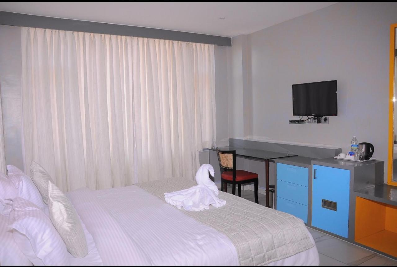 Nt Hotels And Resorts Akridha Пондичери Екстериор снимка