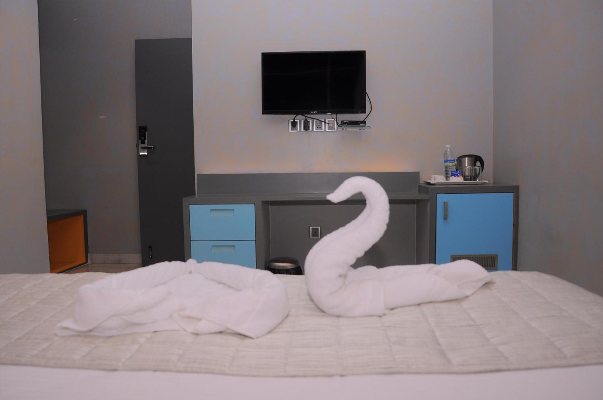 Nt Hotels And Resorts Akridha Пондичери Екстериор снимка