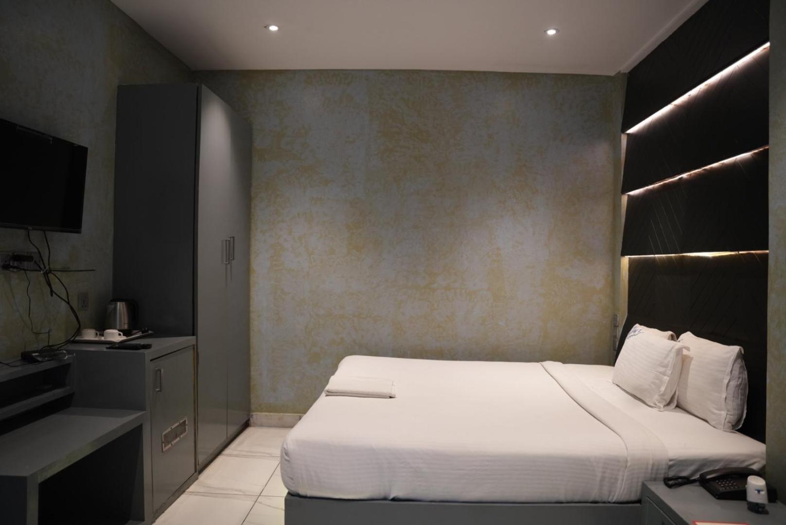 Nt Hotels And Resorts Akridha Пондичери Екстериор снимка